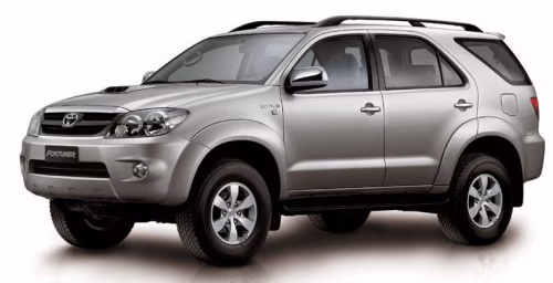 Dywaniki podłogowe do Toyota Fortuner 2004-2015 I generacja EU Crossover